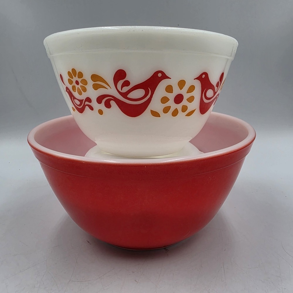 Vintage Set Of 2 Pyrex FRIENDSHIP Mixing Bowls #401 & 402 Birds Red Orange MCM